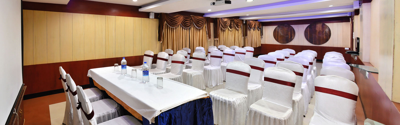 ooty hotel meeting hall